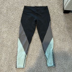 Betsey Johnson size small leggings